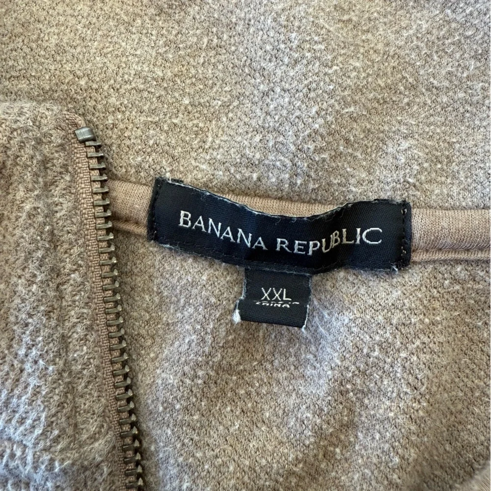 Banana Republic stay warm